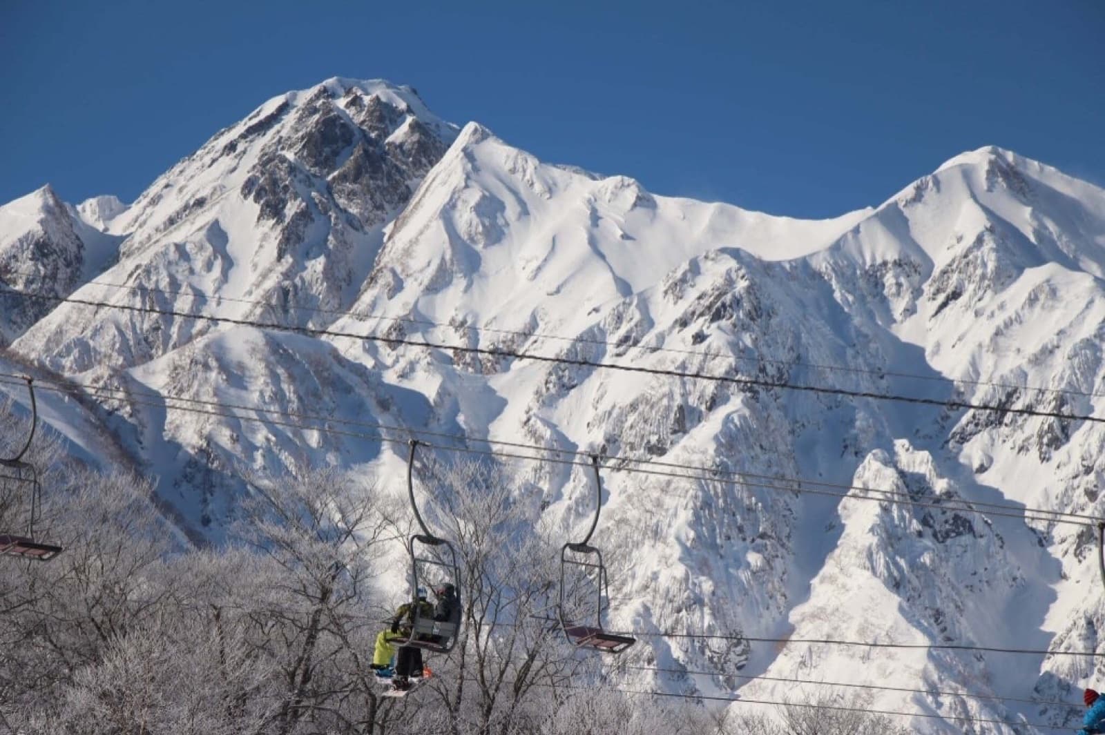 Japan Ski Season 2026-27: A Practical Niseko & Hakuba Powder Guide for Self-Guided Travelers