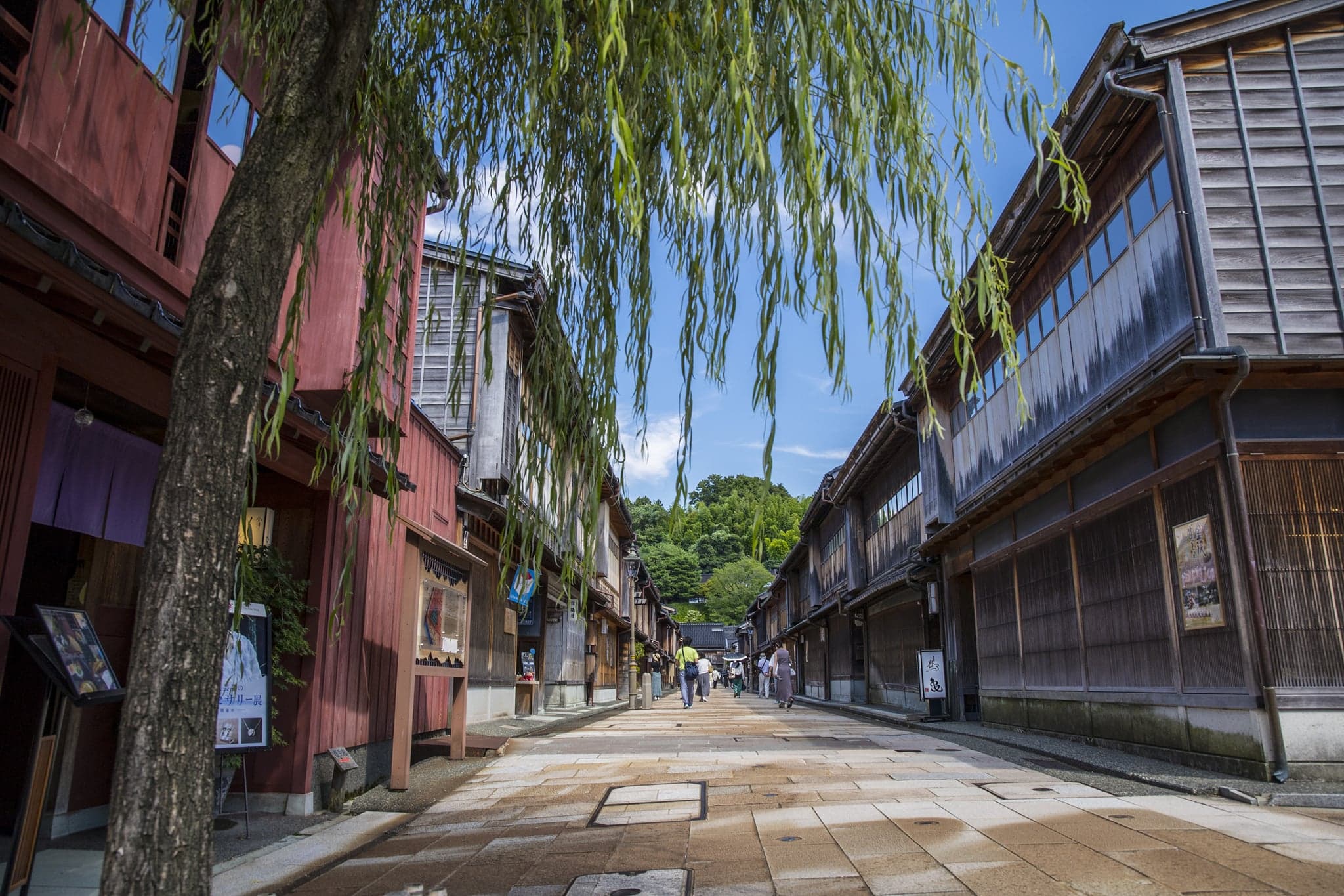 Things to Do in Kanazawa: Kenrokuen, the Samurai and Geisha Districts, Omicho and a Two-Day Plan