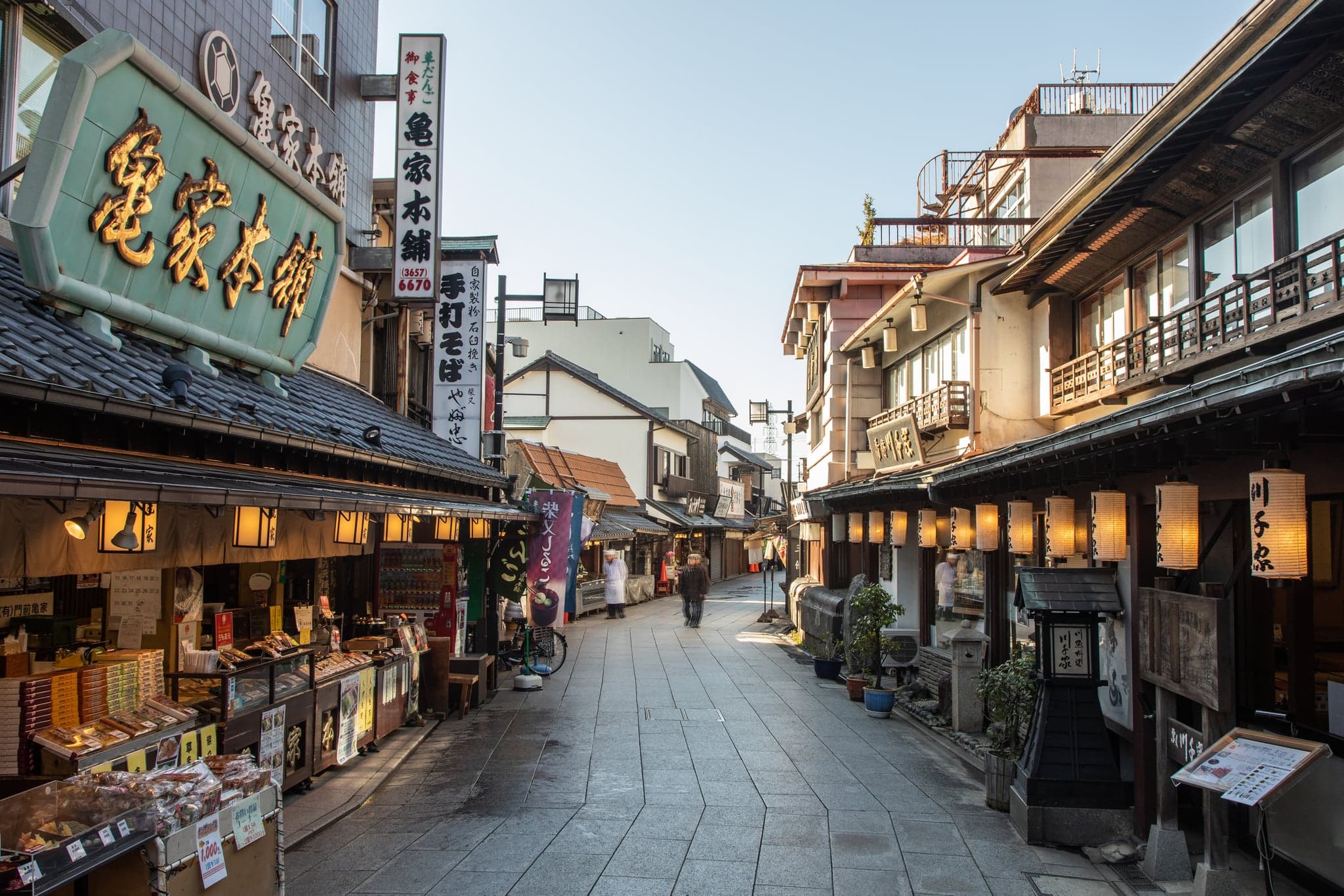 The quiet approach to Shibamata Taishakuten lined with old wooden shops